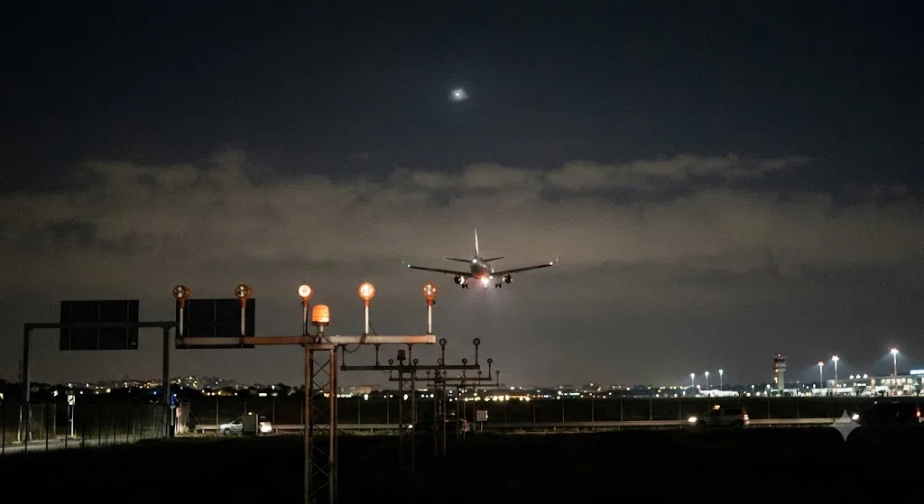 Overview image for Why Rome's Airport Skies Attract UFO Reports